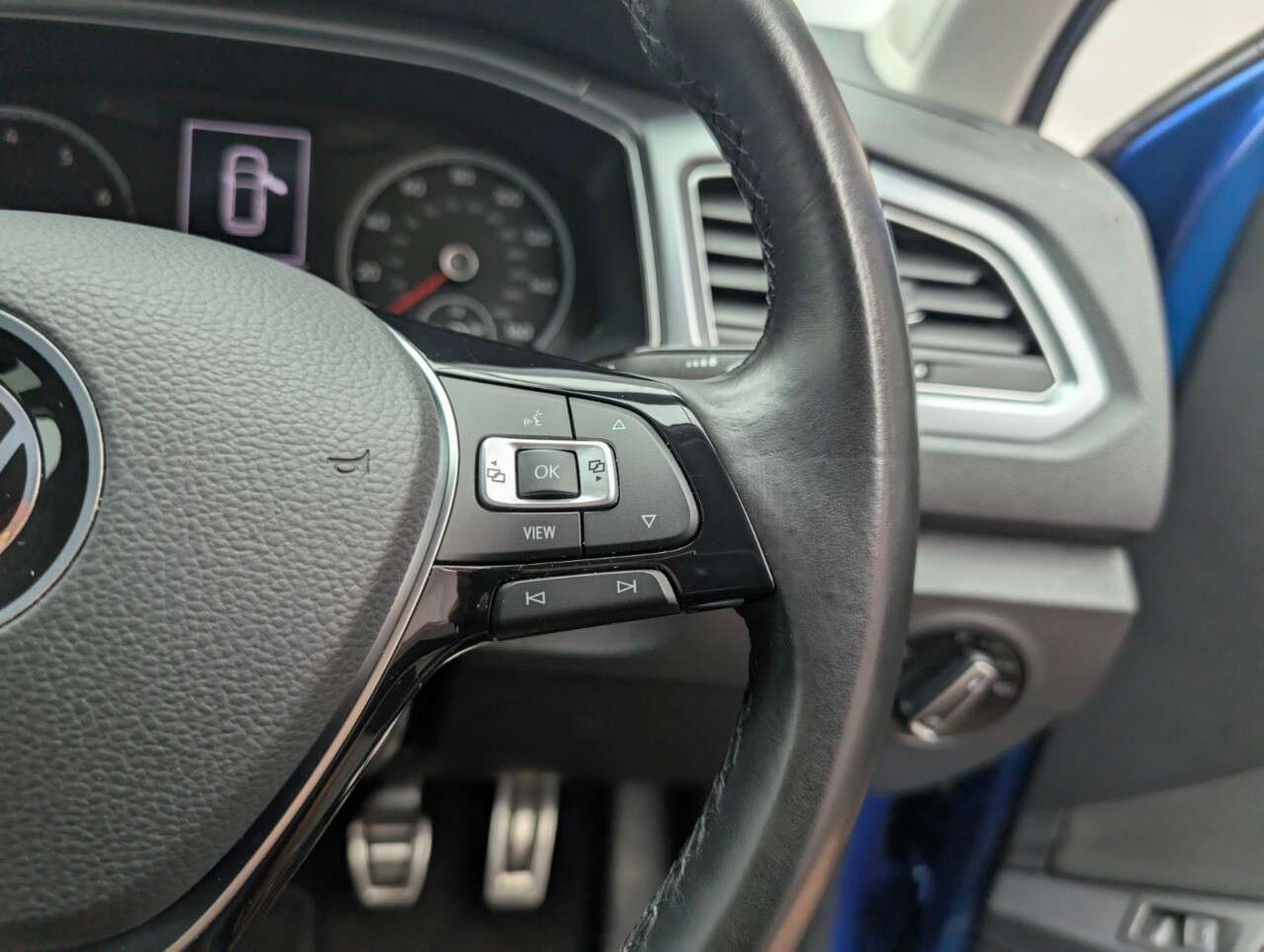 2021 VOLKSWAGEN T-ROC 2021 VOLKSWAGEN T-ROC