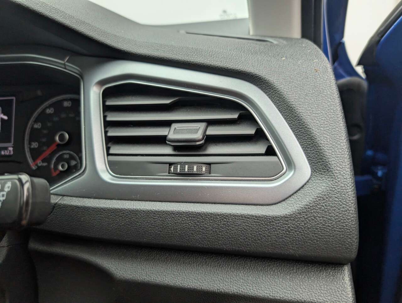 2021 VOLKSWAGEN T-ROC 2021 VOLKSWAGEN T-ROC