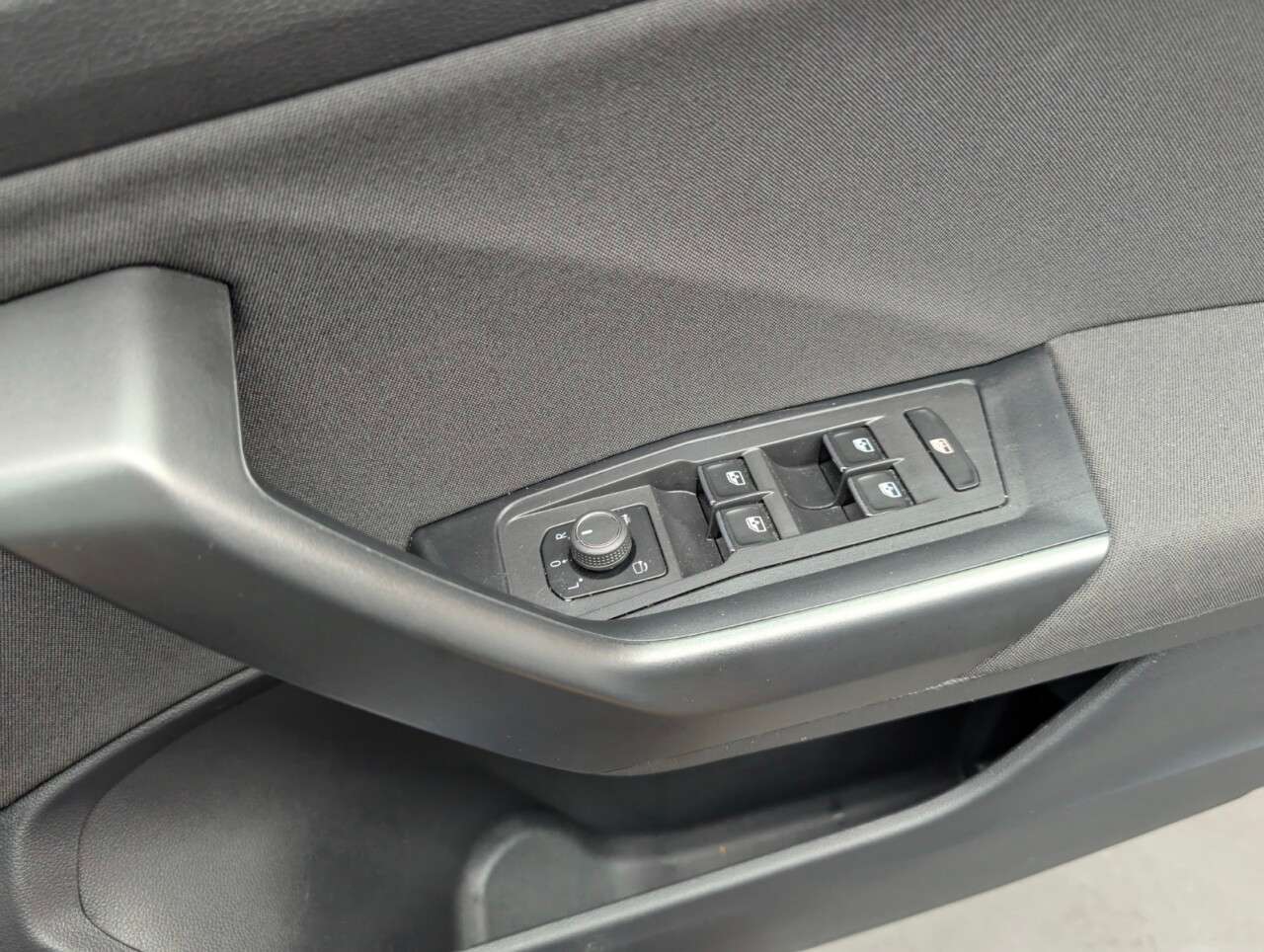 2021 VOLKSWAGEN T-ROC 2021 VOLKSWAGEN T-ROC