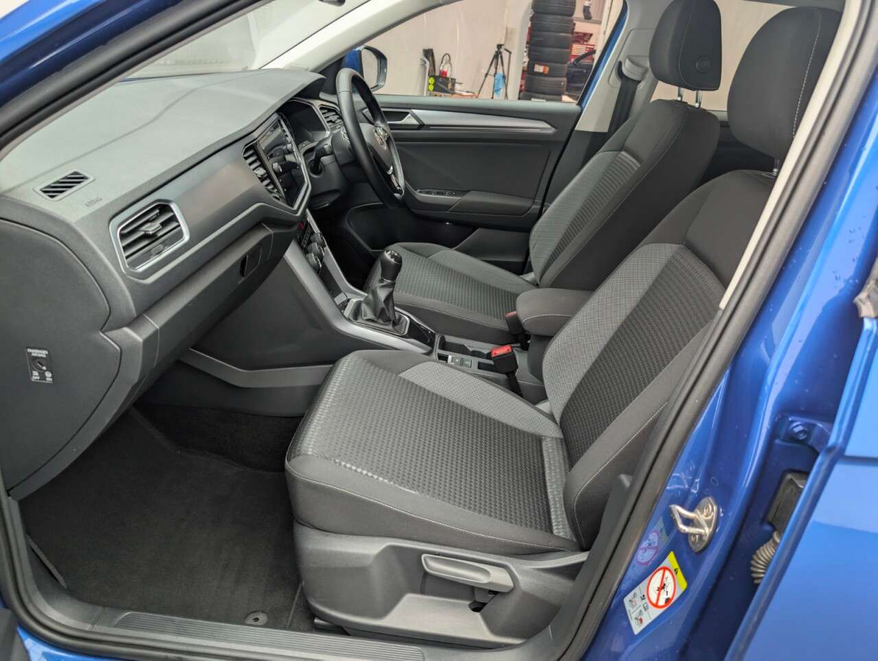 2021 VOLKSWAGEN T-ROC 2021 VOLKSWAGEN T-ROC