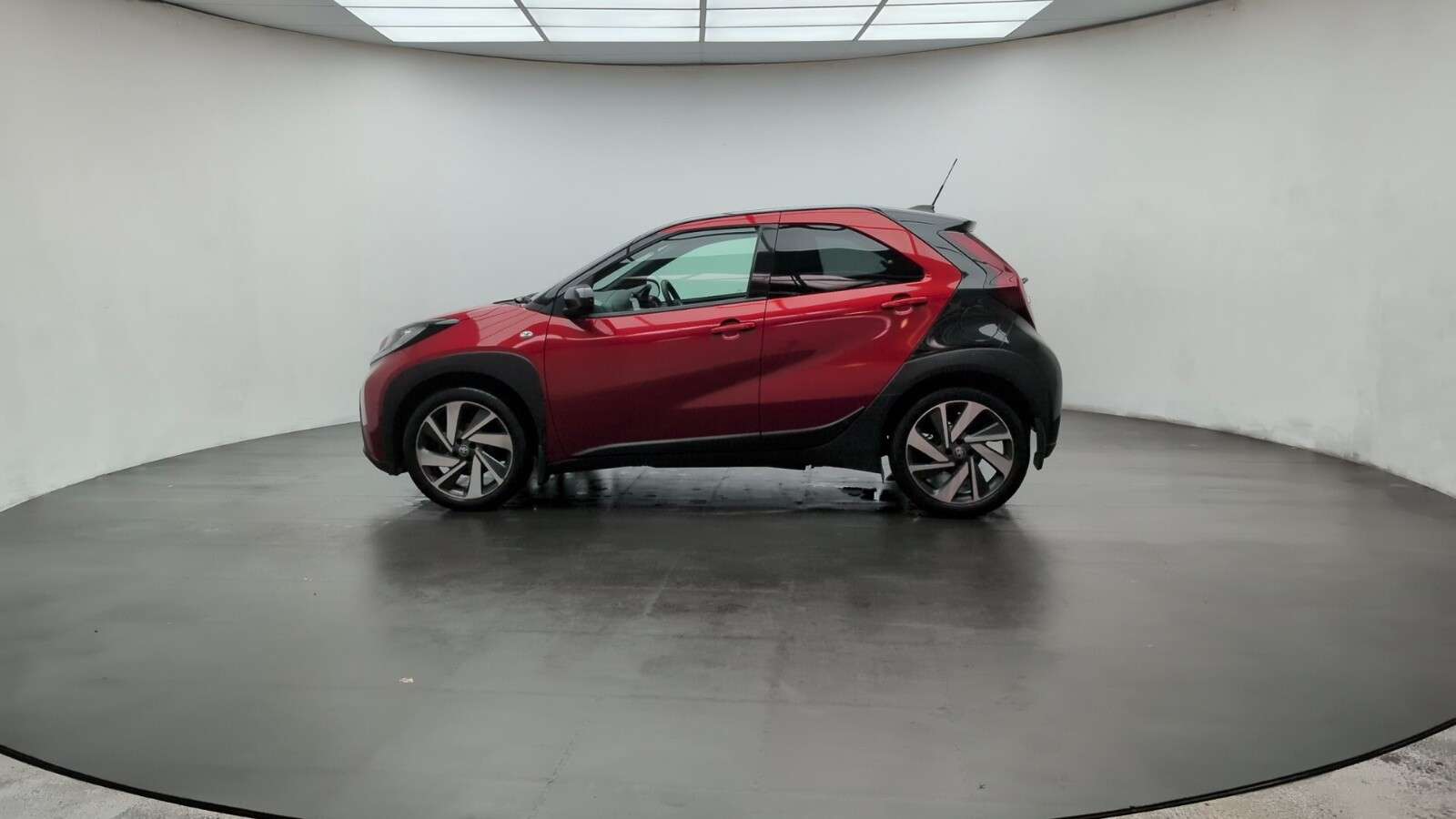 2023 TOYOTA AYGO X 2023 TOYOTA AYGO X