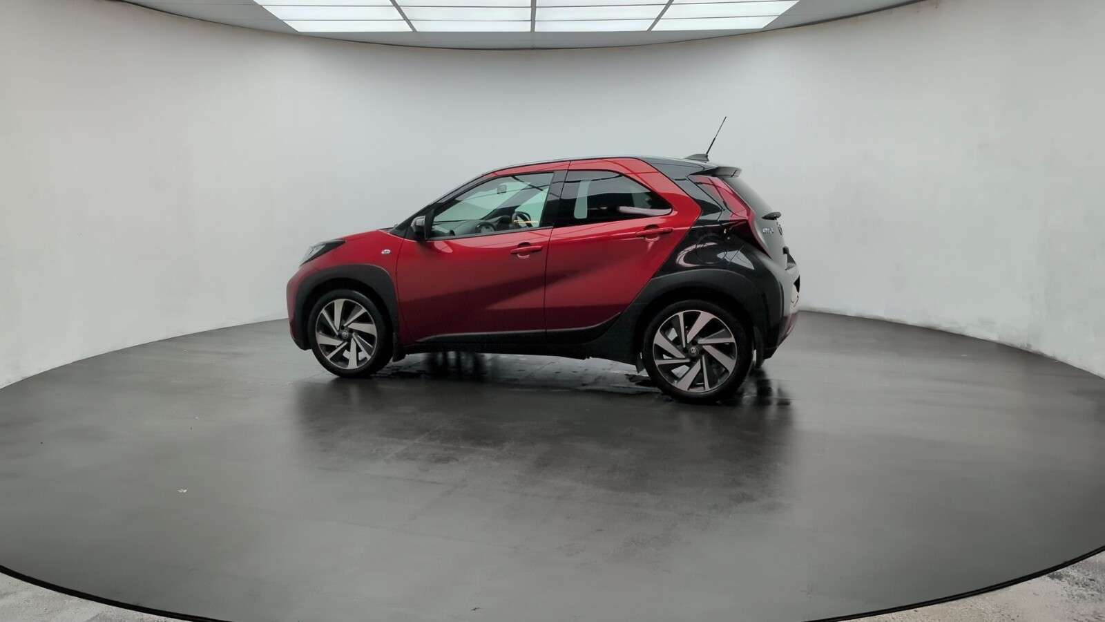 2023 TOYOTA AYGO X 2023 TOYOTA AYGO X