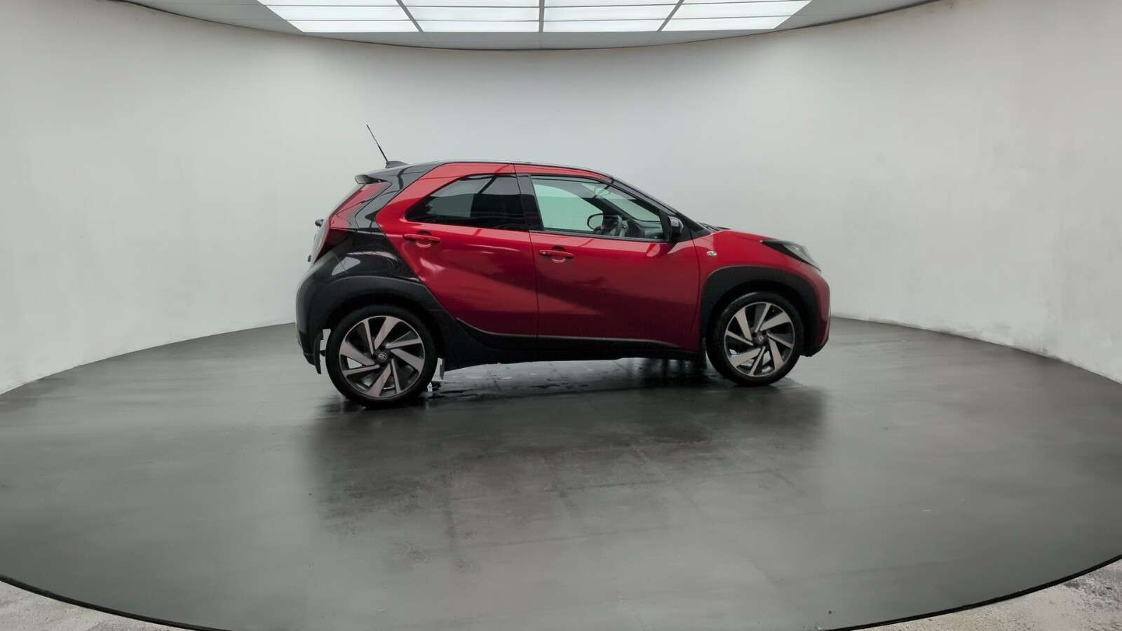 2023 TOYOTA AYGO X 2023 TOYOTA AYGO X