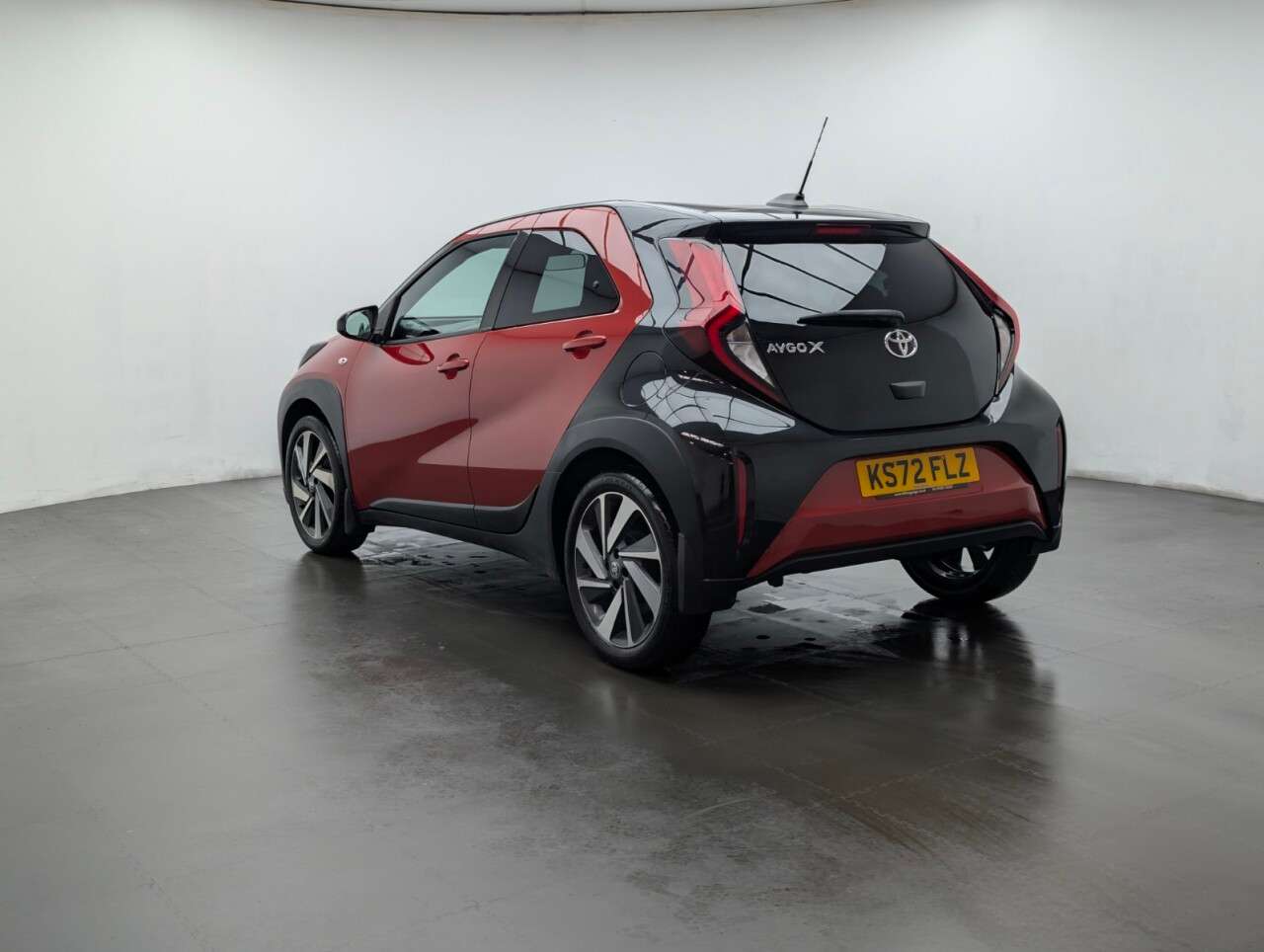 2023 TOYOTA AYGO X 2023 TOYOTA AYGO X