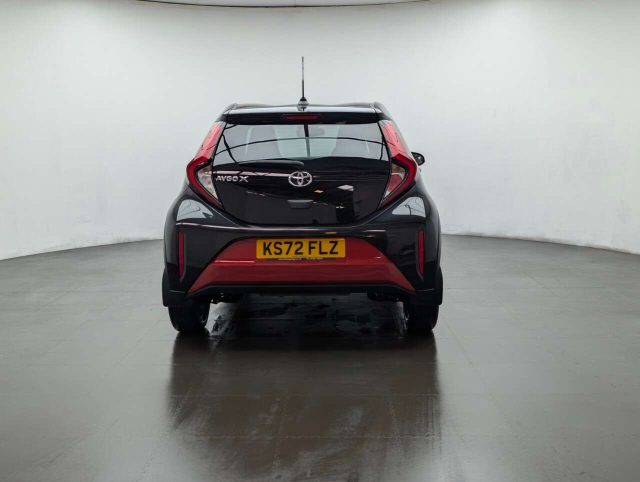 2023 TOYOTA AYGO X 2023 TOYOTA AYGO X