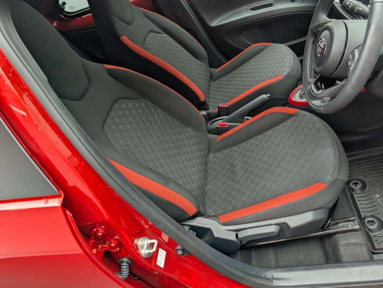 2023 TOYOTA AYGO X 2023 TOYOTA AYGO X