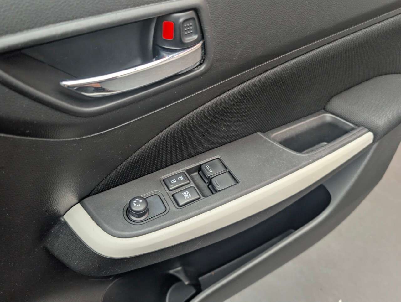 2019 SUZUKI SWIFT 2019 SUZUKI SWIFT