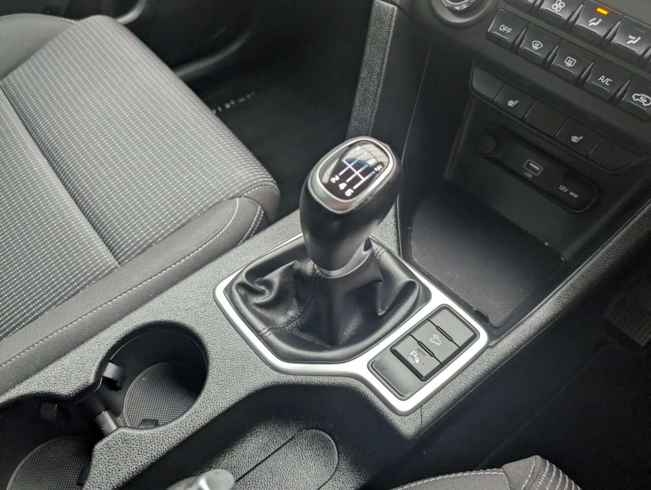 2020 KIA SPORTAGE 2020 KIA SPORTAGE