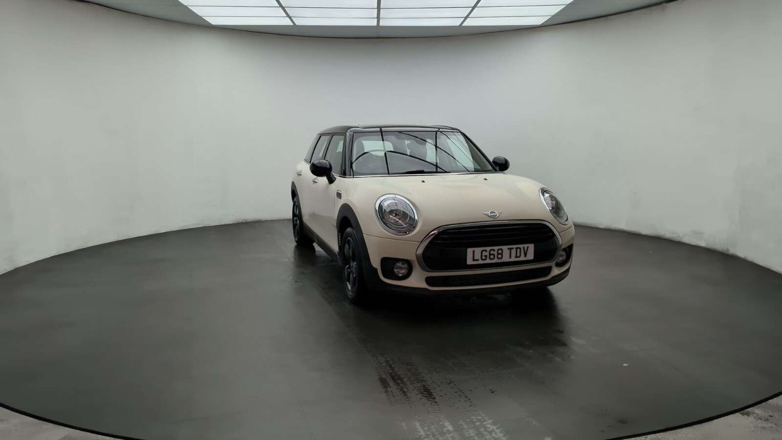 2018 MINI CLUBMAN 2018 MINI CLUBMAN