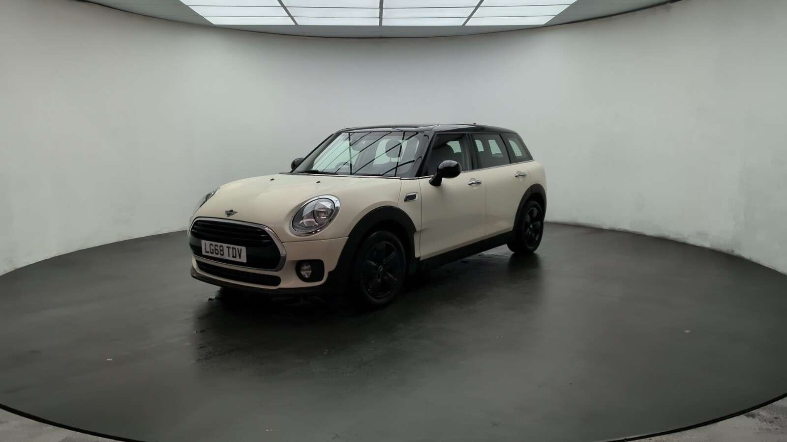 2018 MINI CLUBMAN 2018 MINI CLUBMAN