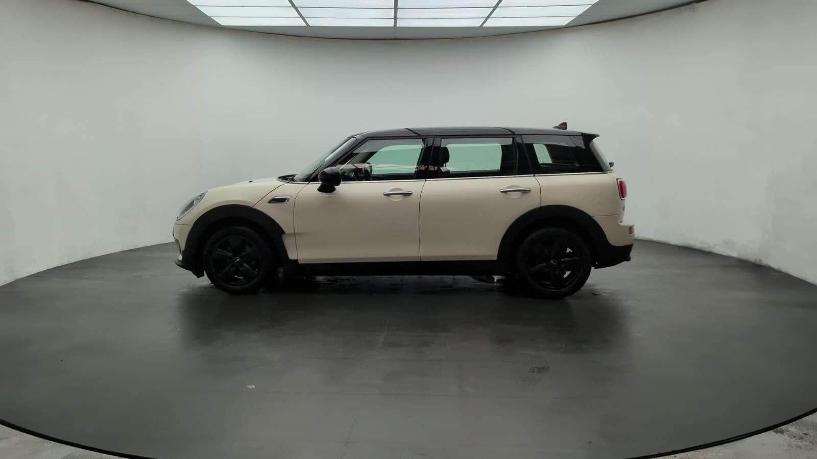 2018 MINI CLUBMAN 2018 MINI CLUBMAN