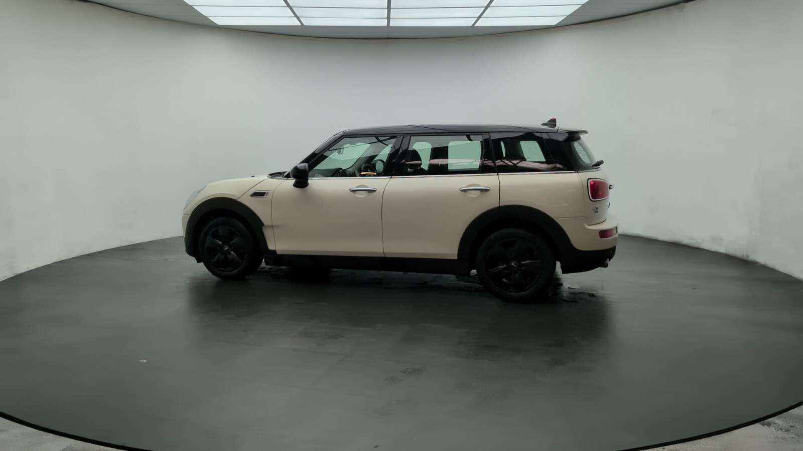 2018 MINI CLUBMAN 2018 MINI CLUBMAN