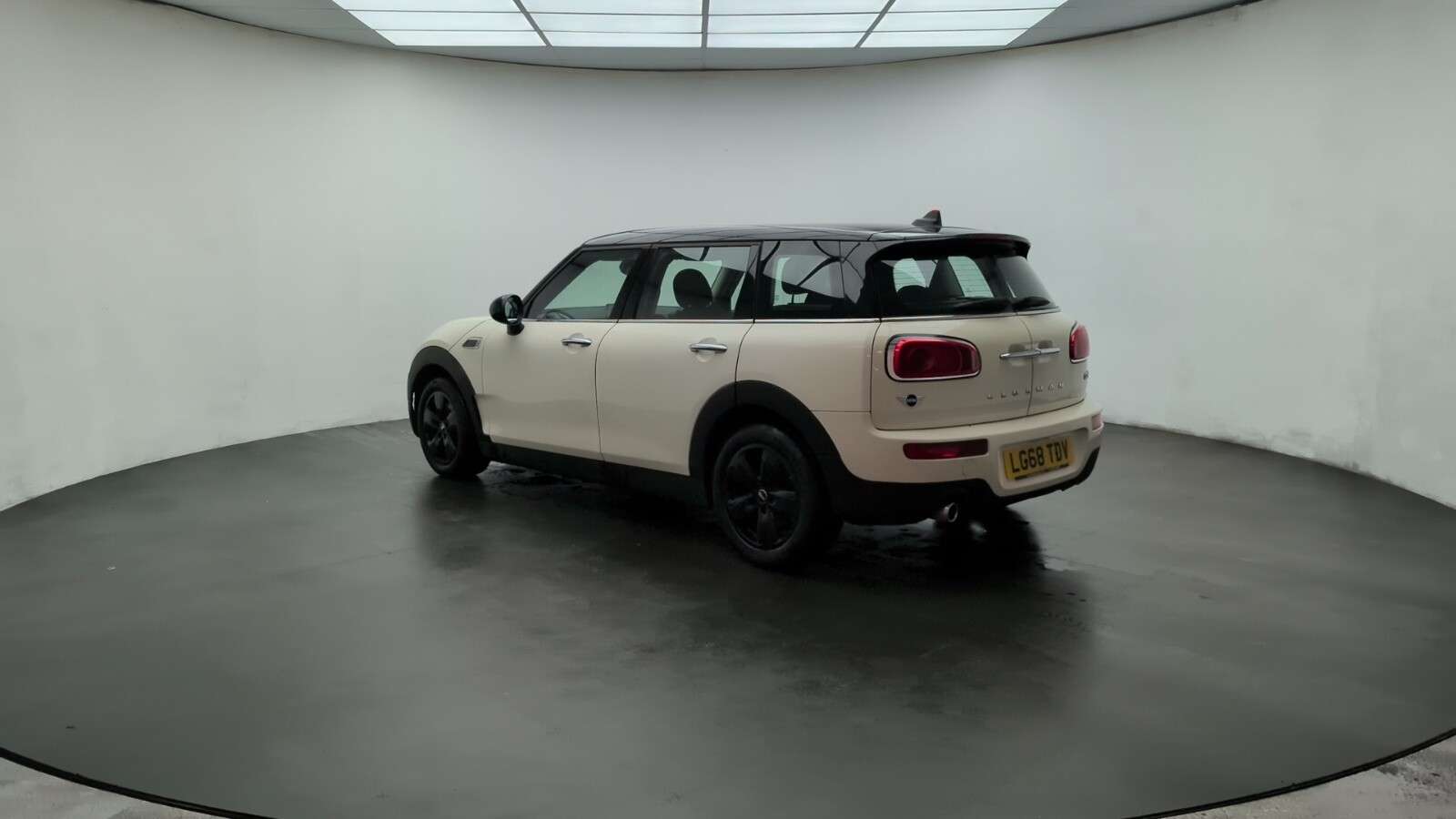 2018 MINI CLUBMAN 2018 MINI CLUBMAN