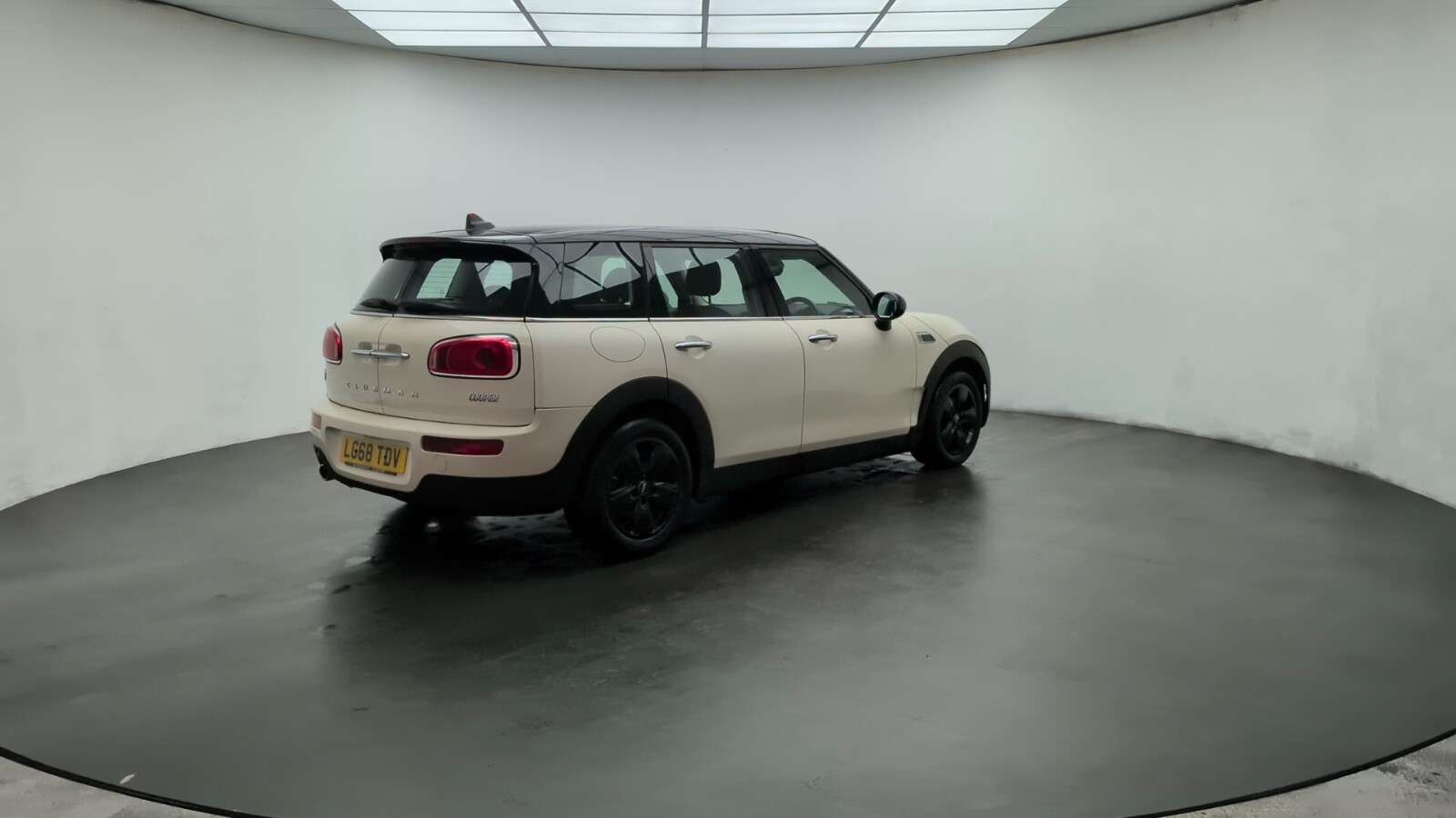 2018 MINI CLUBMAN 2018 MINI CLUBMAN