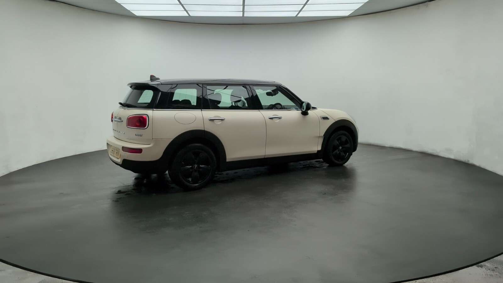 2018 MINI CLUBMAN 2018 MINI CLUBMAN