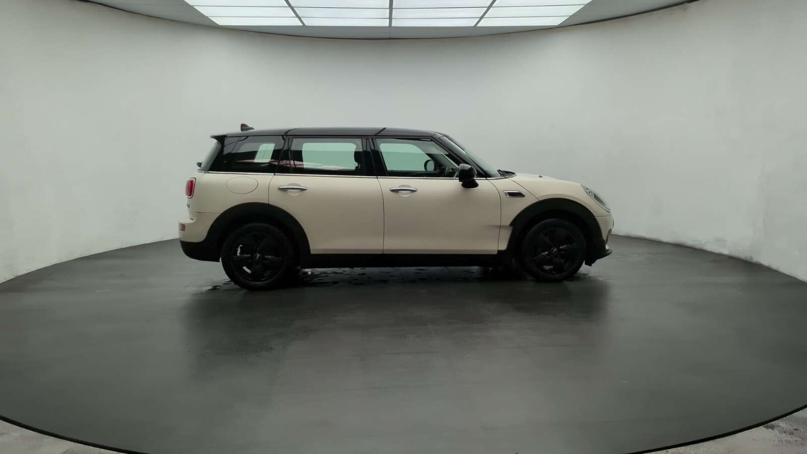 2018 MINI CLUBMAN 2018 MINI CLUBMAN