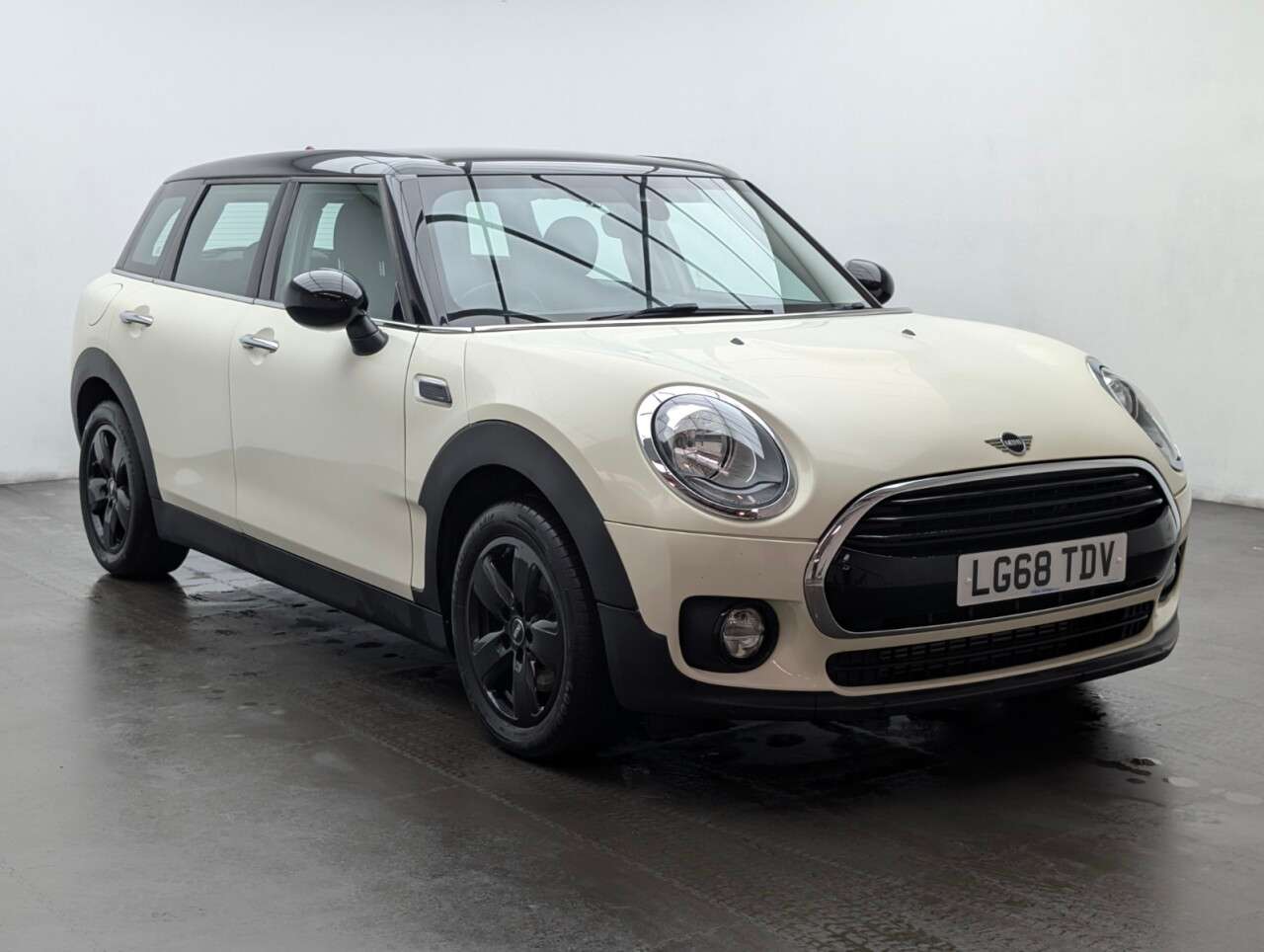 2018 MINI CLUBMAN 2018 MINI CLUBMAN