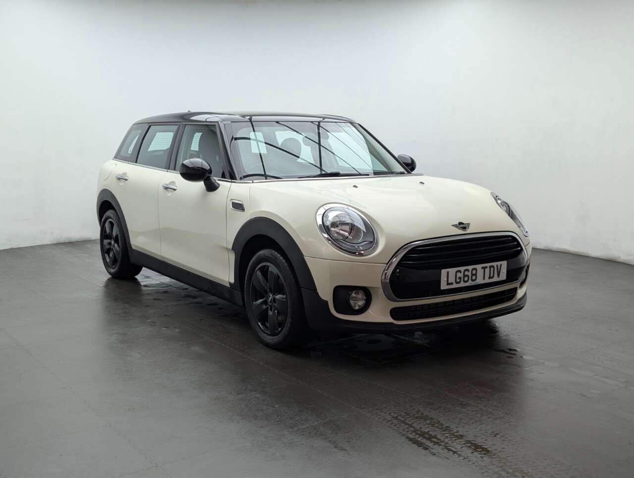 2018 MINI CLUBMAN 2018 MINI CLUBMAN