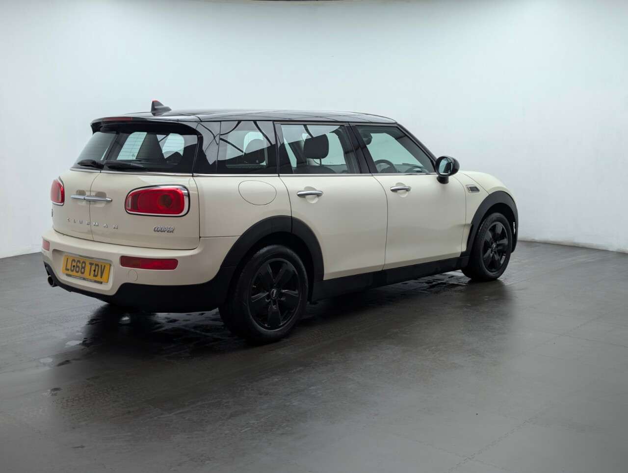 2018 MINI CLUBMAN 2018 MINI CLUBMAN