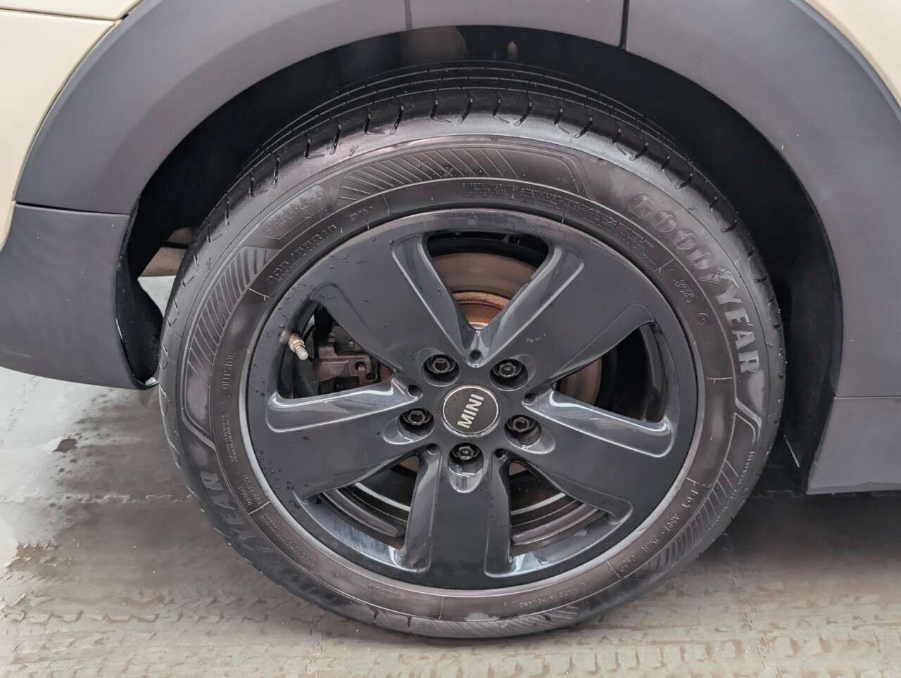 2018 MINI CLUBMAN 2018 MINI CLUBMAN