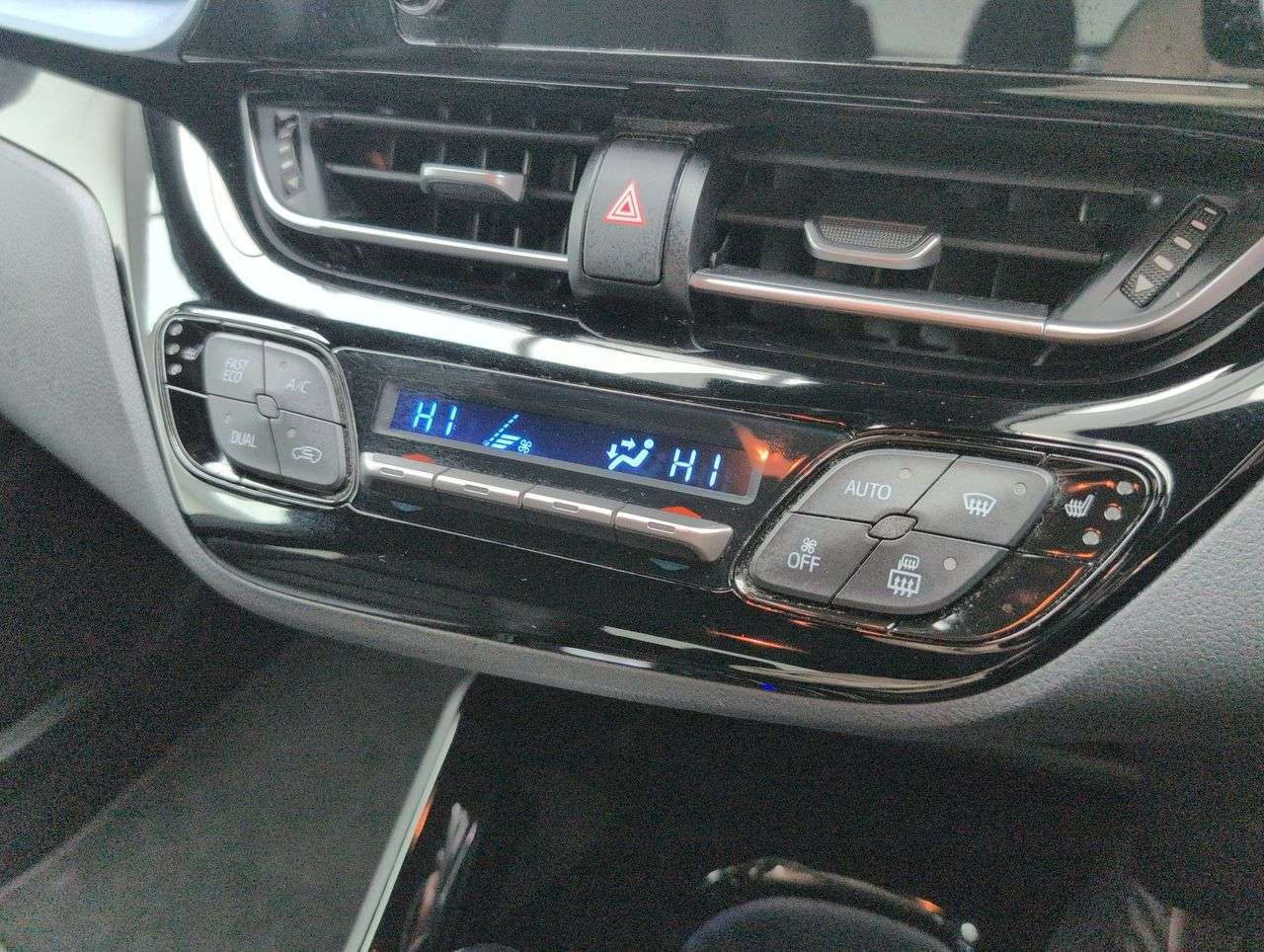 2020 TOYOTA CHR 2020 TOYOTA CHR