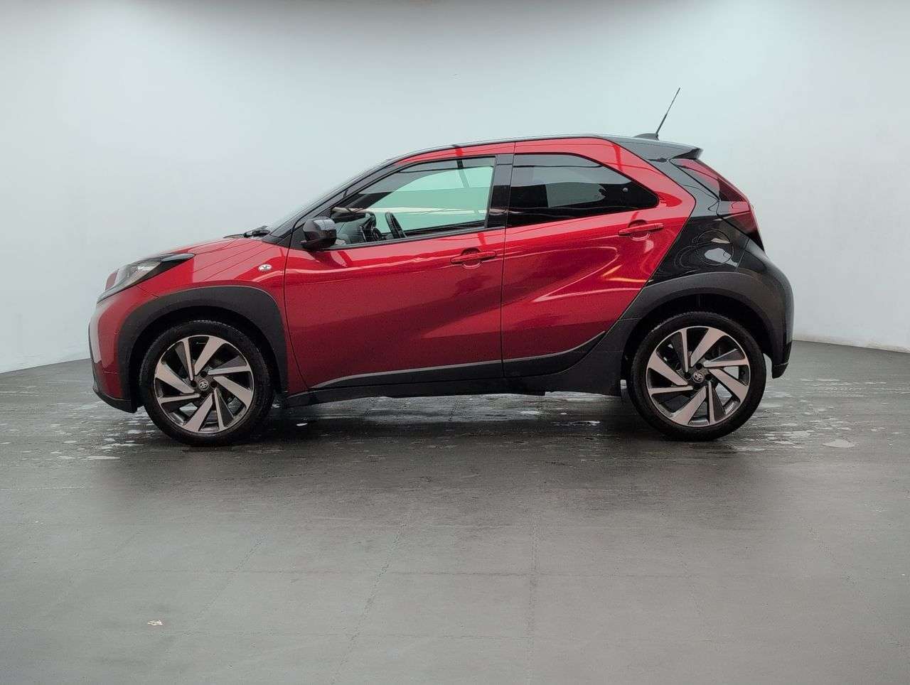 2022 TOYOTA AYGO X 2022 TOYOTA AYGO X