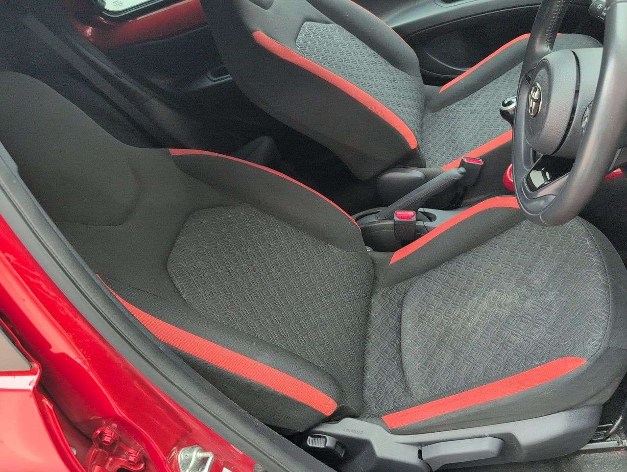 2022 TOYOTA AYGO X 2022 TOYOTA AYGO X