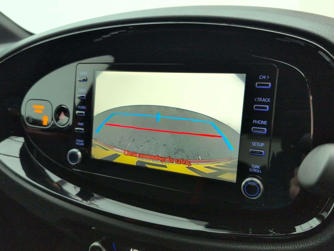 2022 TOYOTA AYGO X 2022 TOYOTA AYGO X