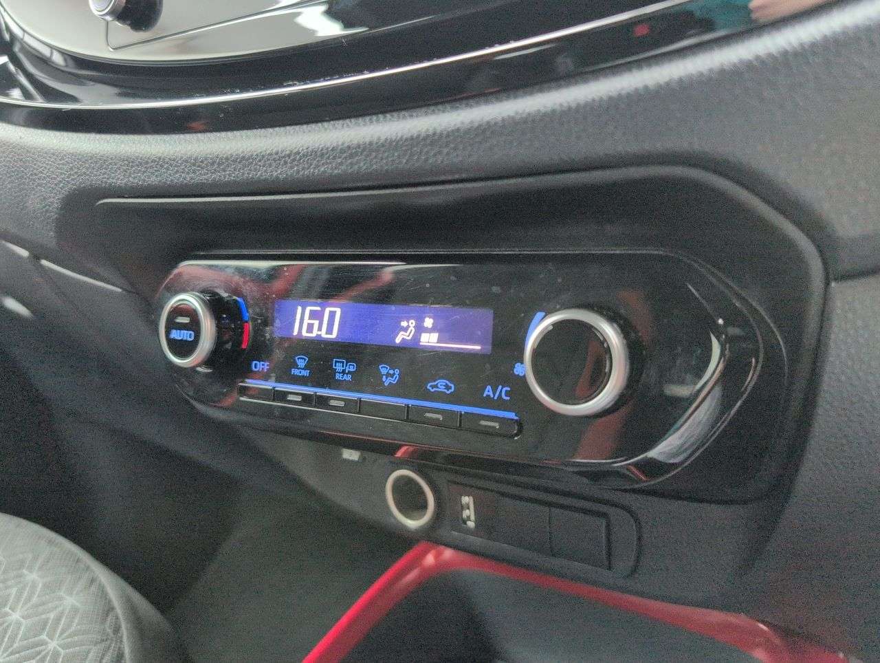 2022 TOYOTA AYGO X 2022 TOYOTA AYGO X