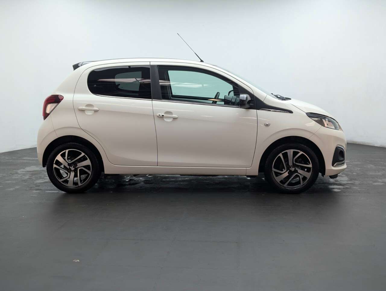 2020 PEUGEOT 108 2020 PEUGEOT 108