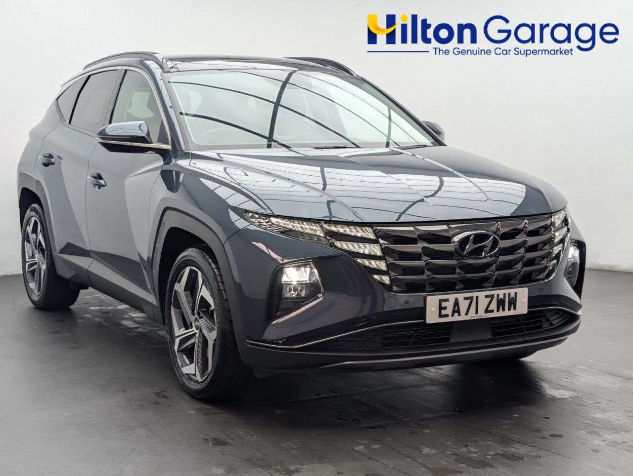 A 2021 HYUNDAI TUCSON 1.6 h T-GDi Ultimate SUV 5dr Petrol Hybrid Auto Euro 6 (s/s) (230 ps) - CRU A 2021 HYUNDAI TUCSON 1.6 h T-GDi Ultimate SUV 5dr Petrol Hybrid Auto Euro 6 (s/s) (230 ps) - CRU