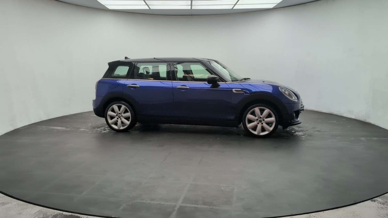 2019 MINI CLUBMAN 2019 MINI CLUBMAN