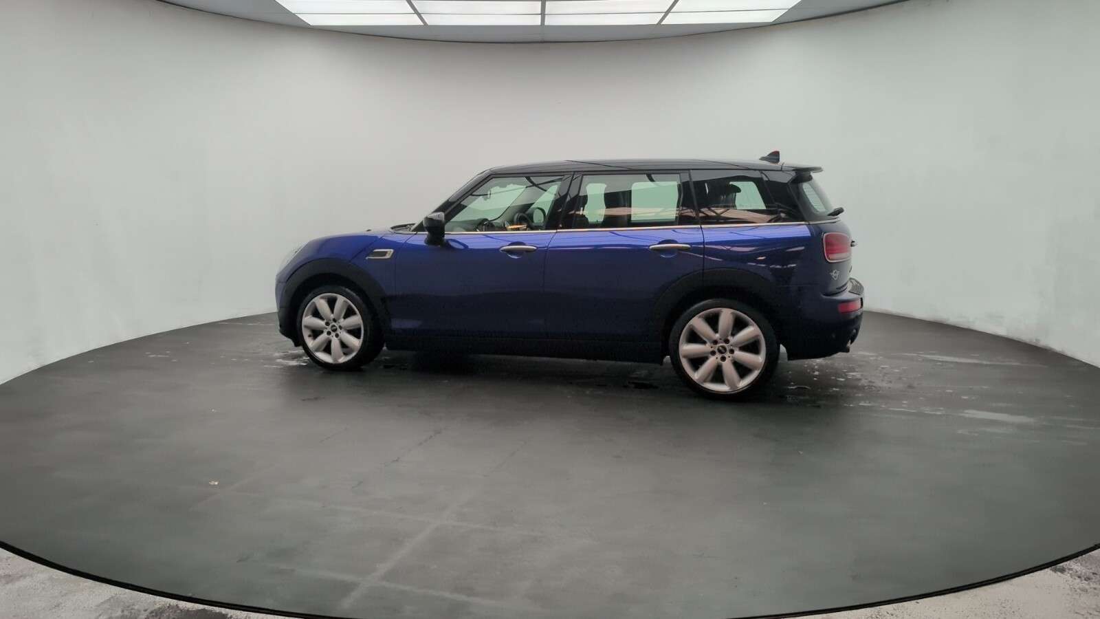 2019 MINI CLUBMAN 2019 MINI CLUBMAN