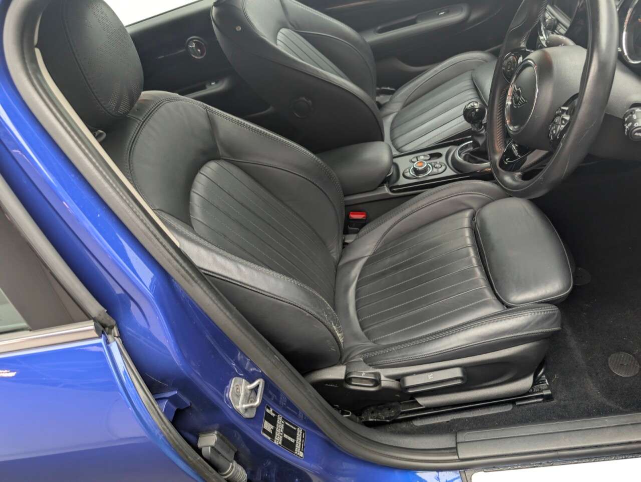 2019 MINI CLUBMAN 2019 MINI CLUBMAN