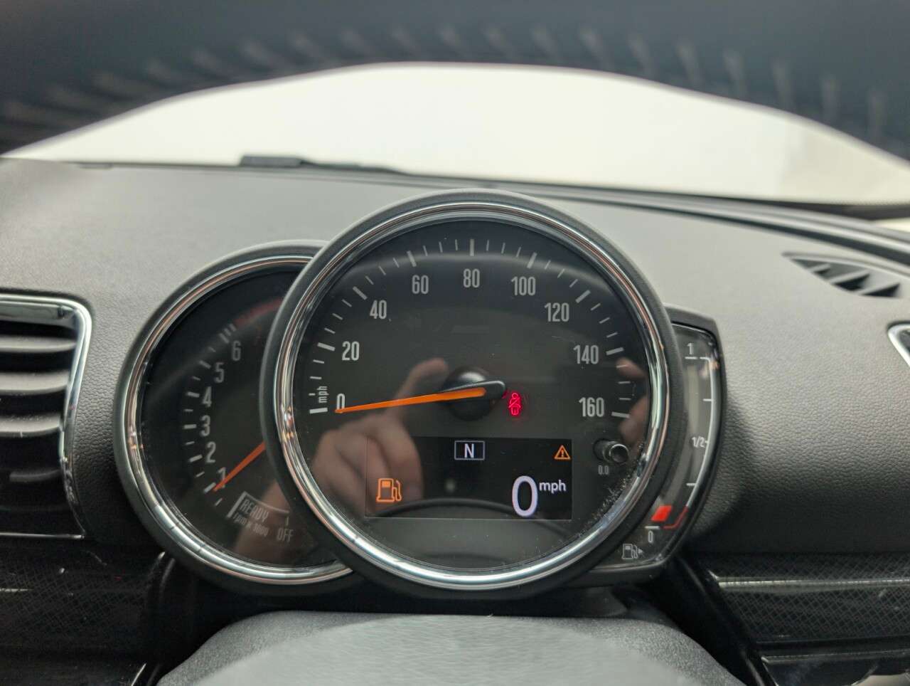 2019 MINI CLUBMAN 2019 MINI CLUBMAN