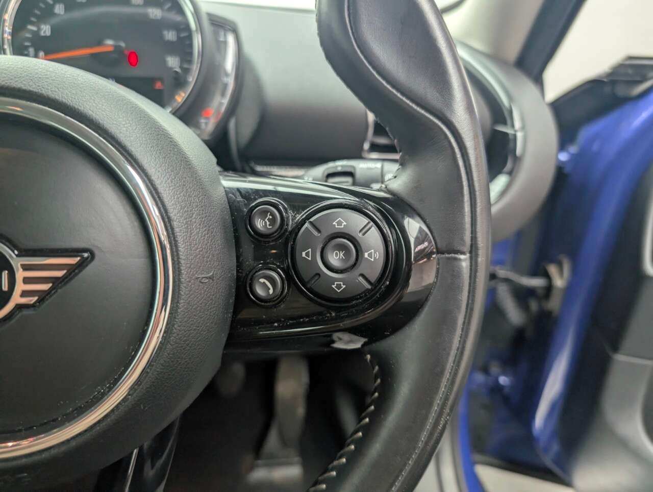 2019 MINI CLUBMAN 2019 MINI CLUBMAN