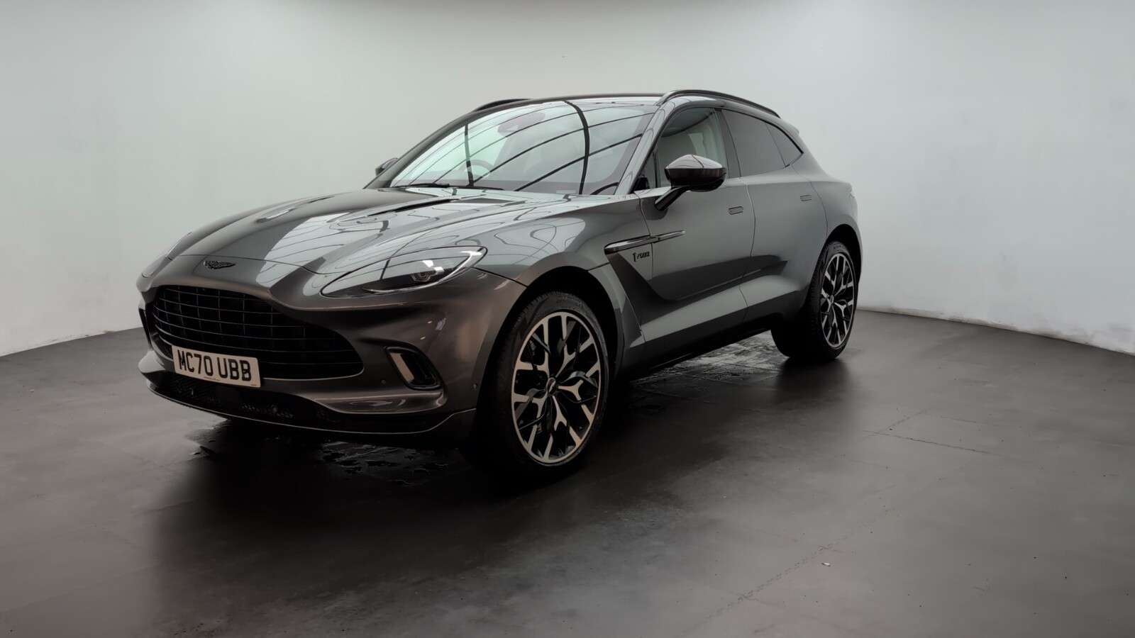 2020 ASTON MARTIN DBX 2020 ASTON MARTIN DBX