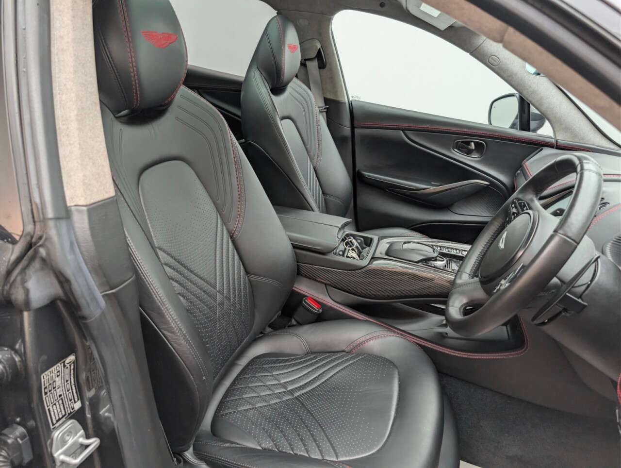 2020 ASTON MARTIN DBX 2020 ASTON MARTIN DBX