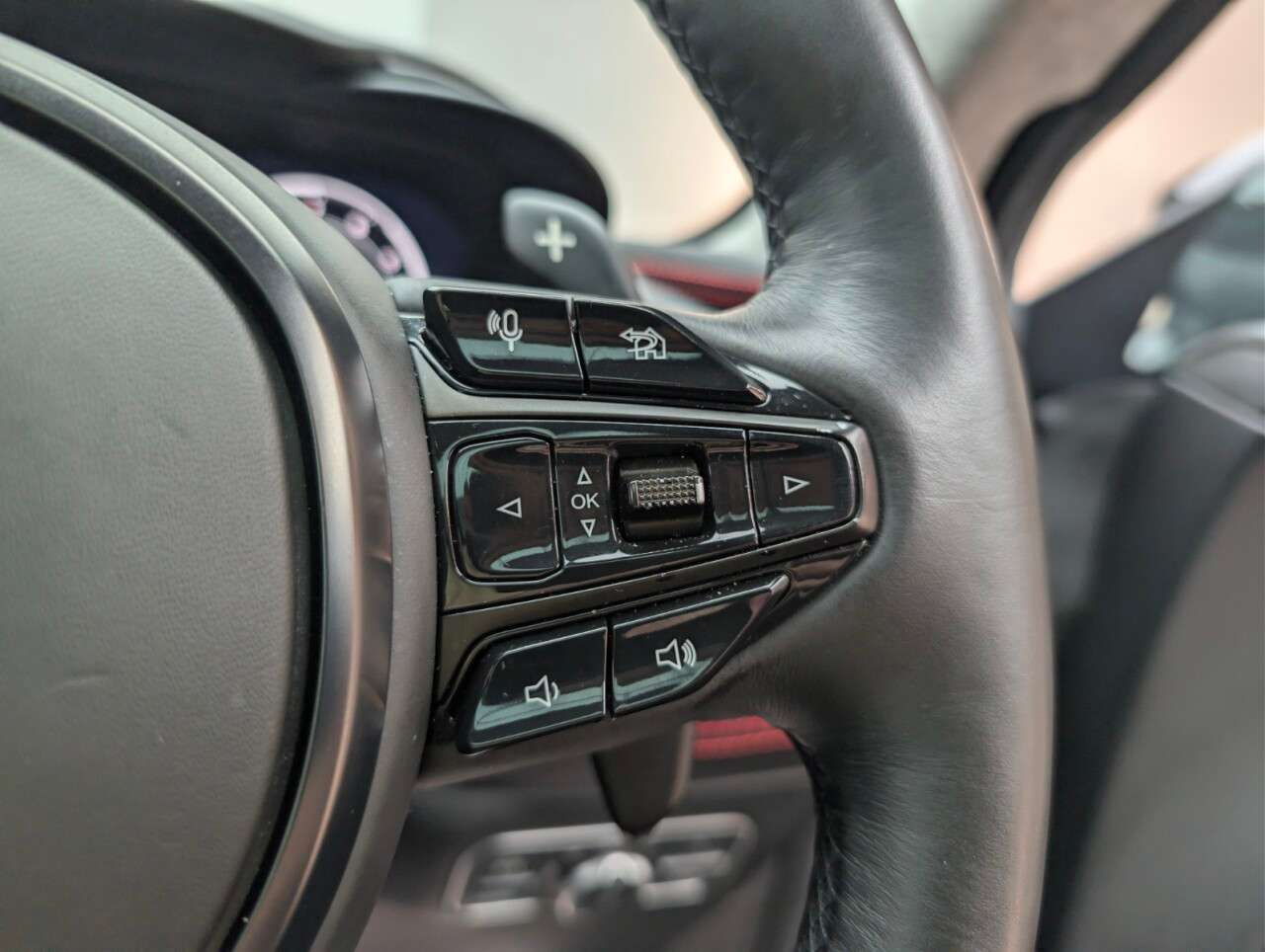 2020 ASTON MARTIN DBX 2020 ASTON MARTIN DBX