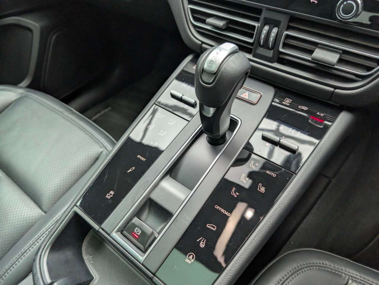 2022 PORSCHE MACAN 2022 PORSCHE MACAN