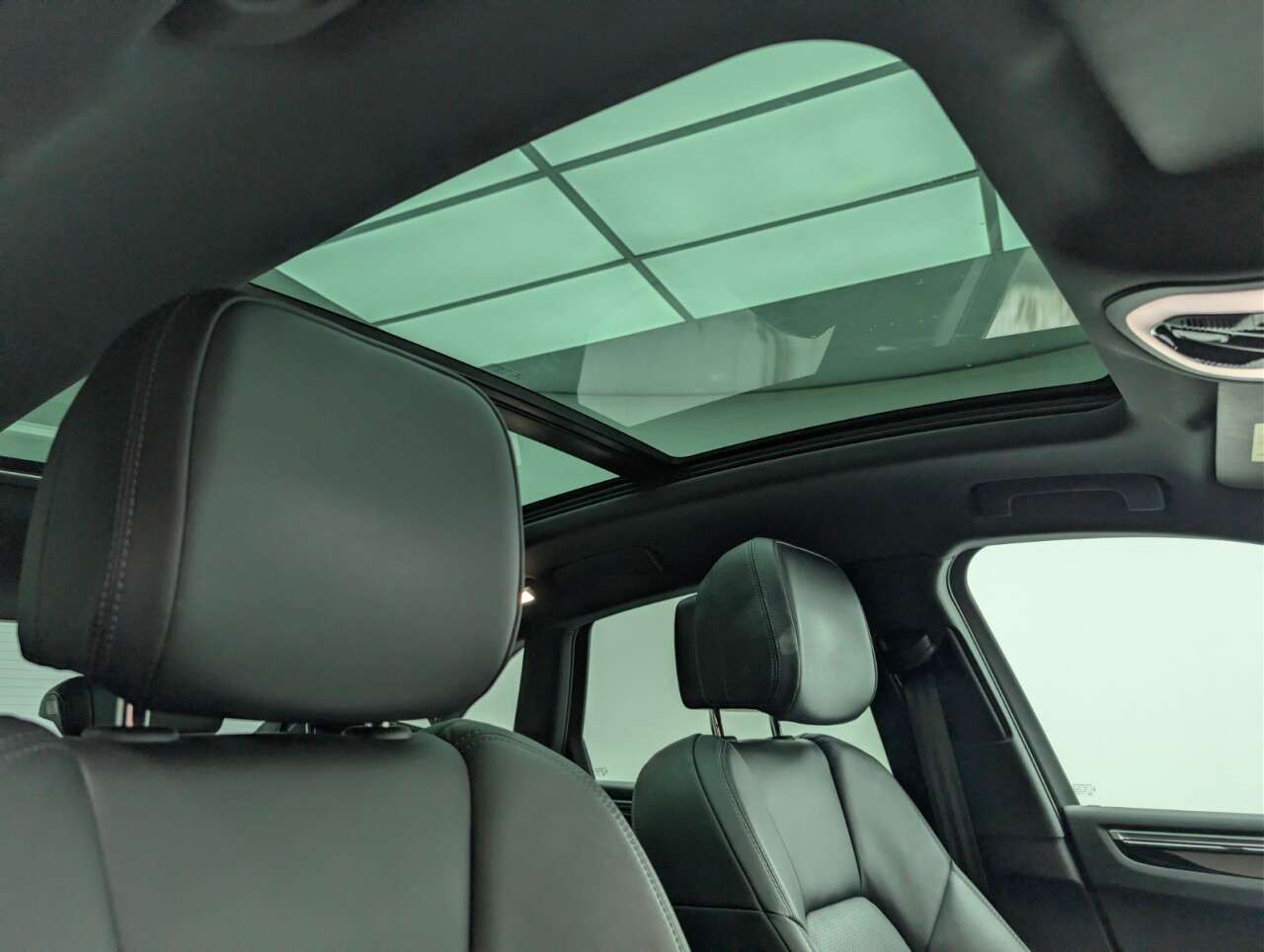 2022 PORSCHE MACAN 2022 PORSCHE MACAN