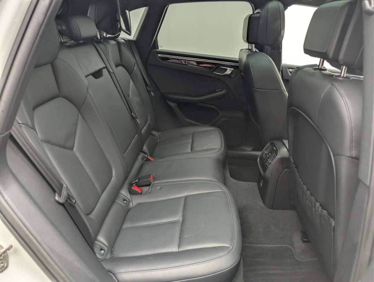 2022 PORSCHE MACAN 2022 PORSCHE MACAN