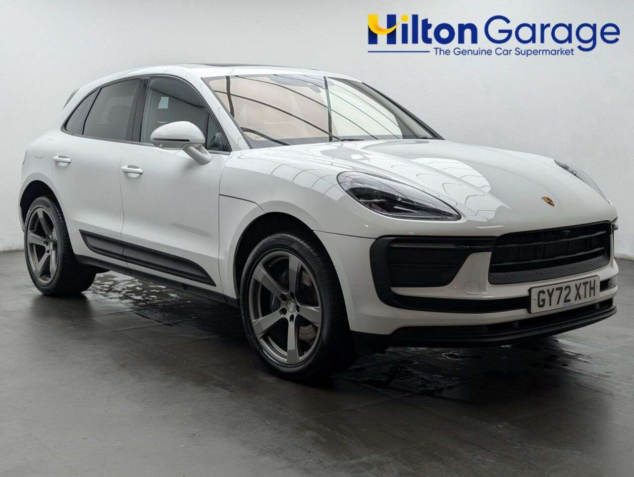 A 2022 PORSCHE MACAN 2.0T SUV 5dr Petrol PDK 4WD Euro 6 (s/s) (265 ps) - HEATED SEATS + CLIMATE A 2022 PORSCHE MACAN 2.0T SUV 5dr Petrol PDK 4WD Euro 6 (s/s) (265 ps) - HEATED SEATS + CLIMATE