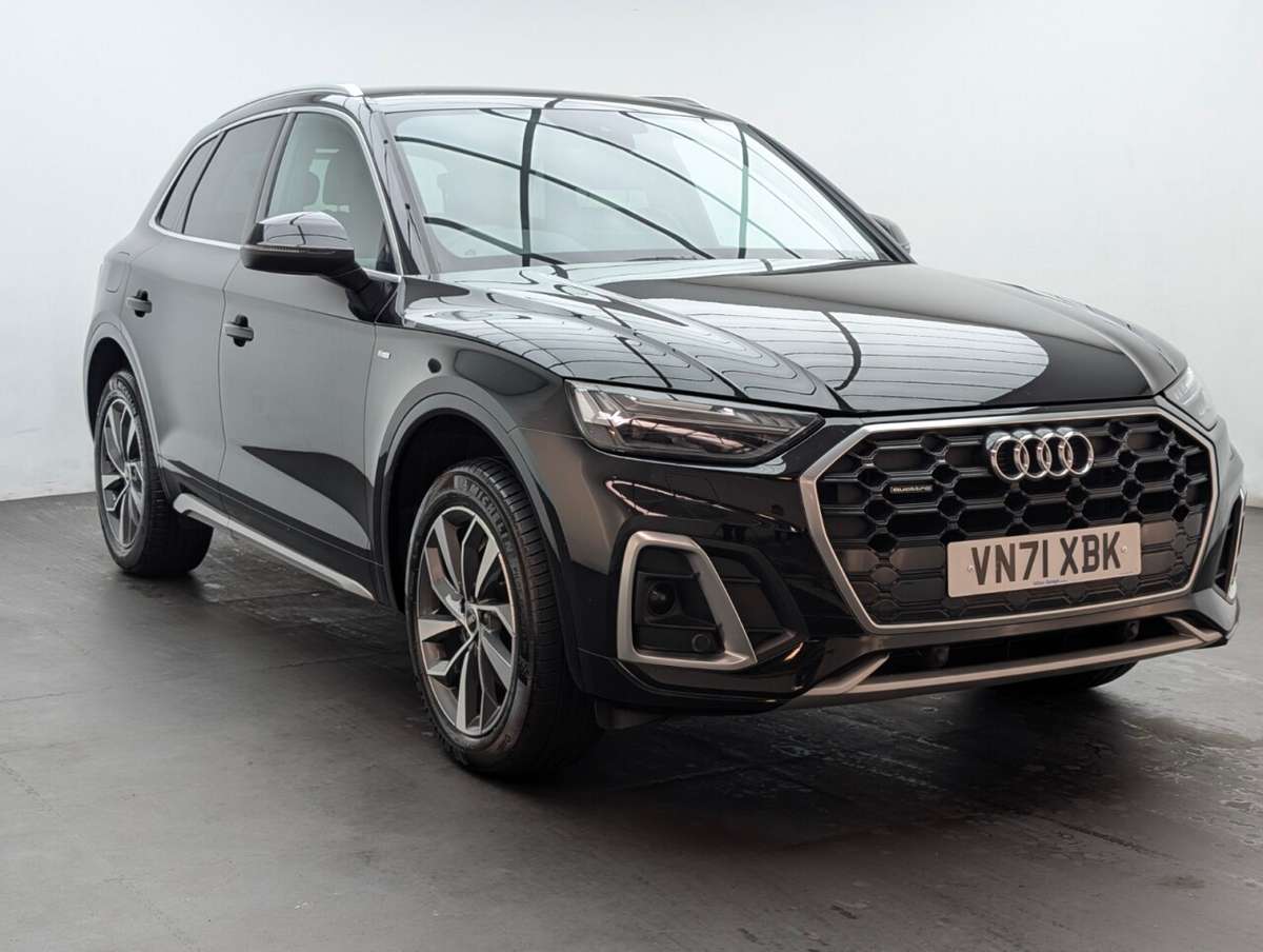 Check out this Audi Q5 2022 Diesel Automatic