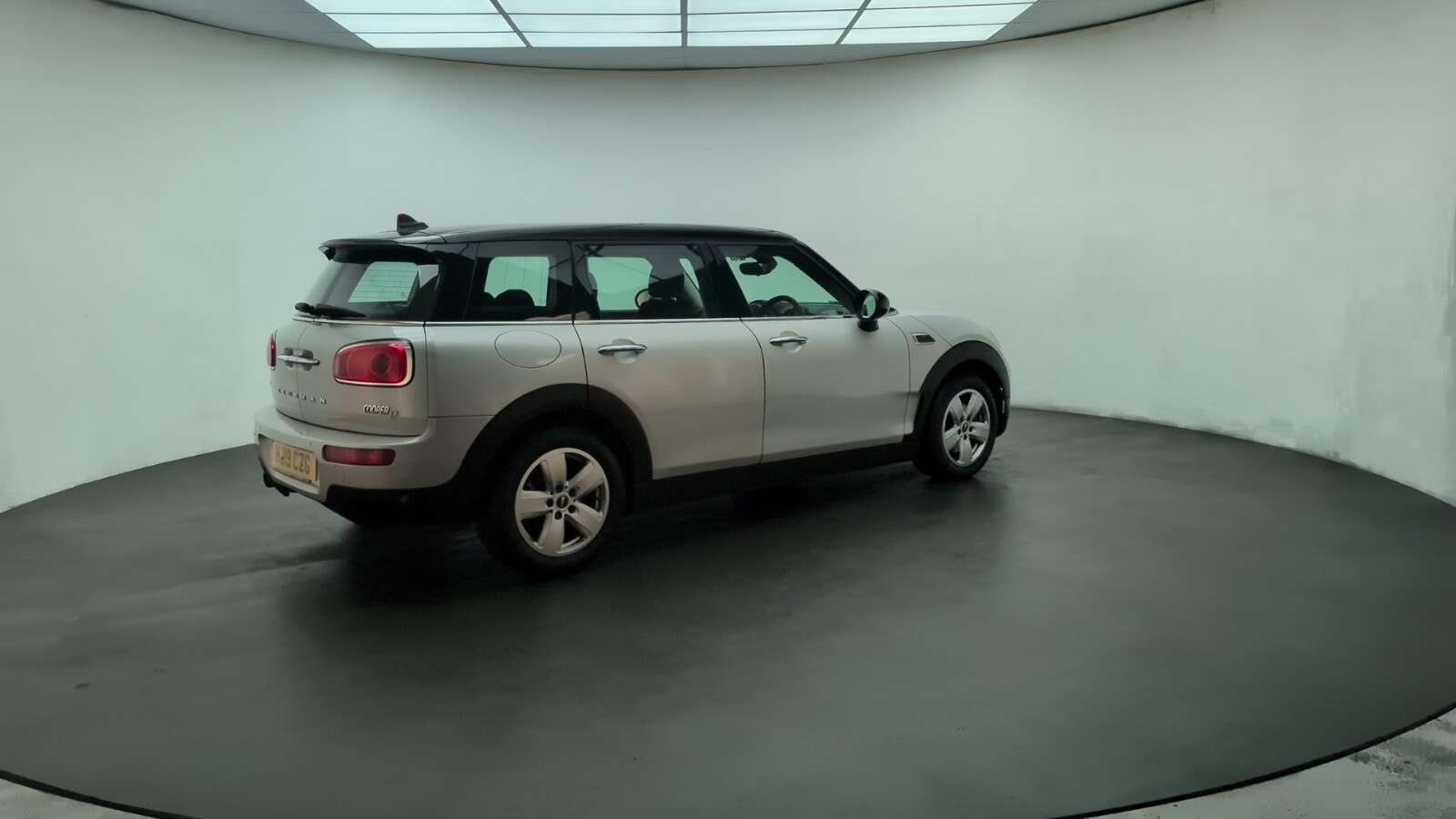 2019 MINI CLUBMAN 2019 MINI CLUBMAN