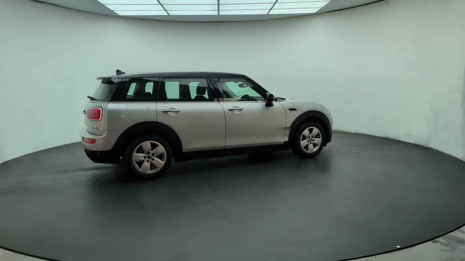 2019 MINI CLUBMAN 2019 MINI CLUBMAN