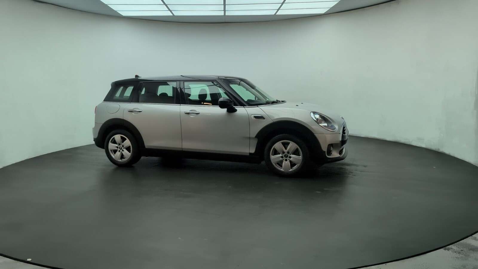 2019 MINI CLUBMAN 2019 MINI CLUBMAN