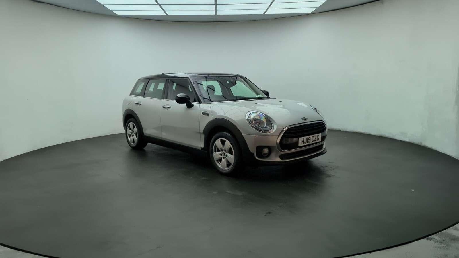 2019 MINI CLUBMAN 2019 MINI CLUBMAN