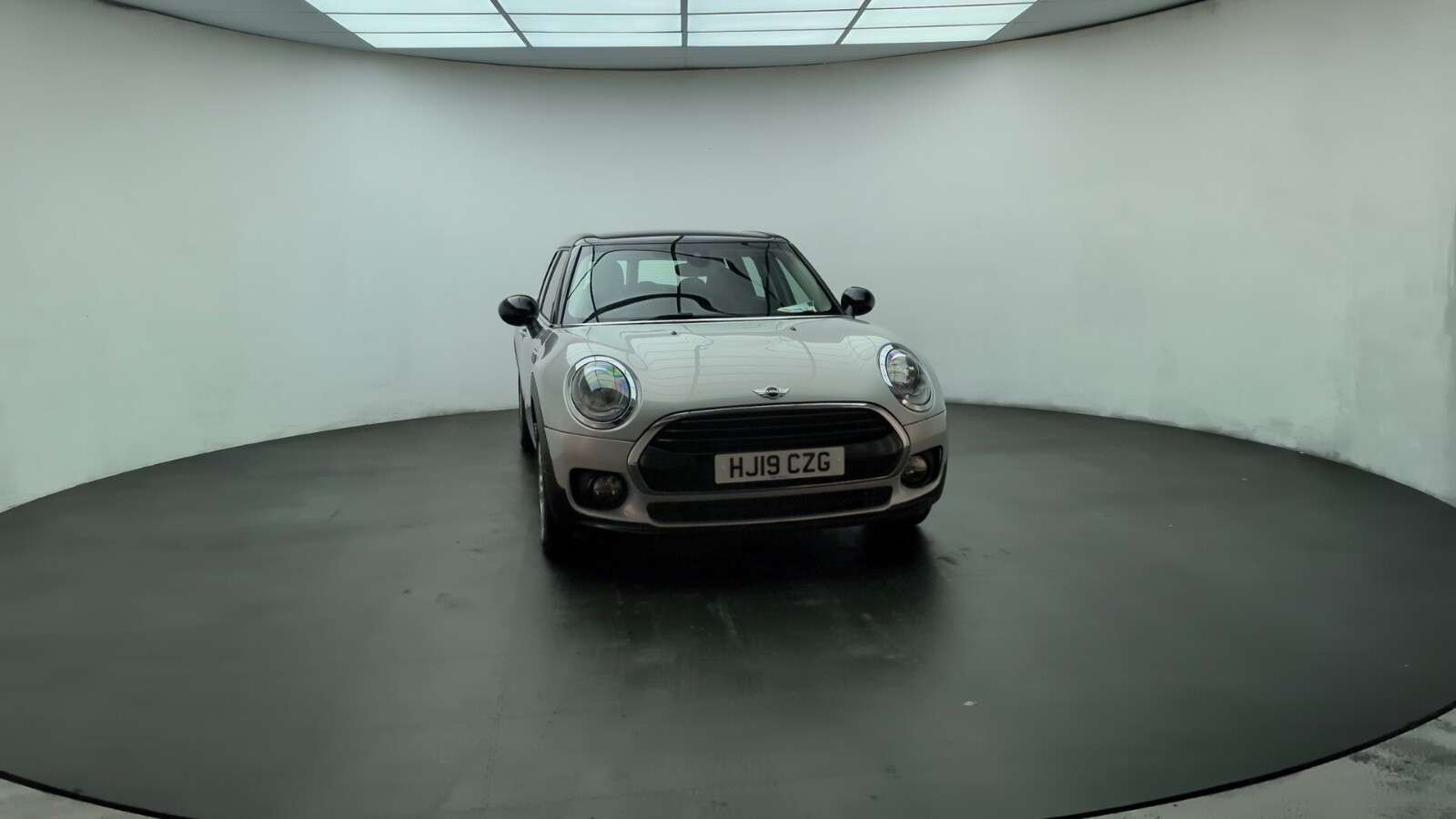 2019 MINI CLUBMAN 2019 MINI CLUBMAN