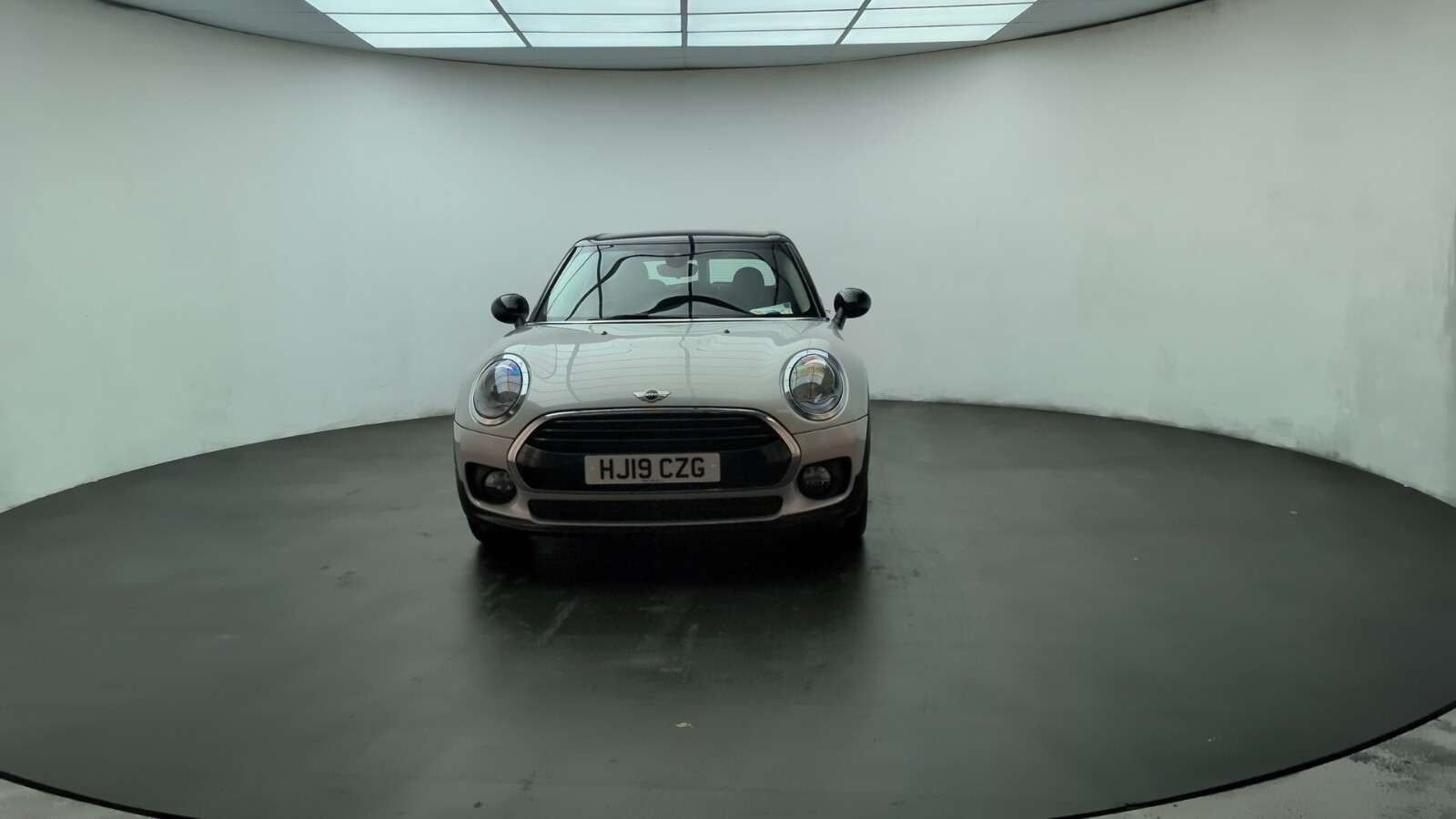 2019 MINI CLUBMAN 2019 MINI CLUBMAN